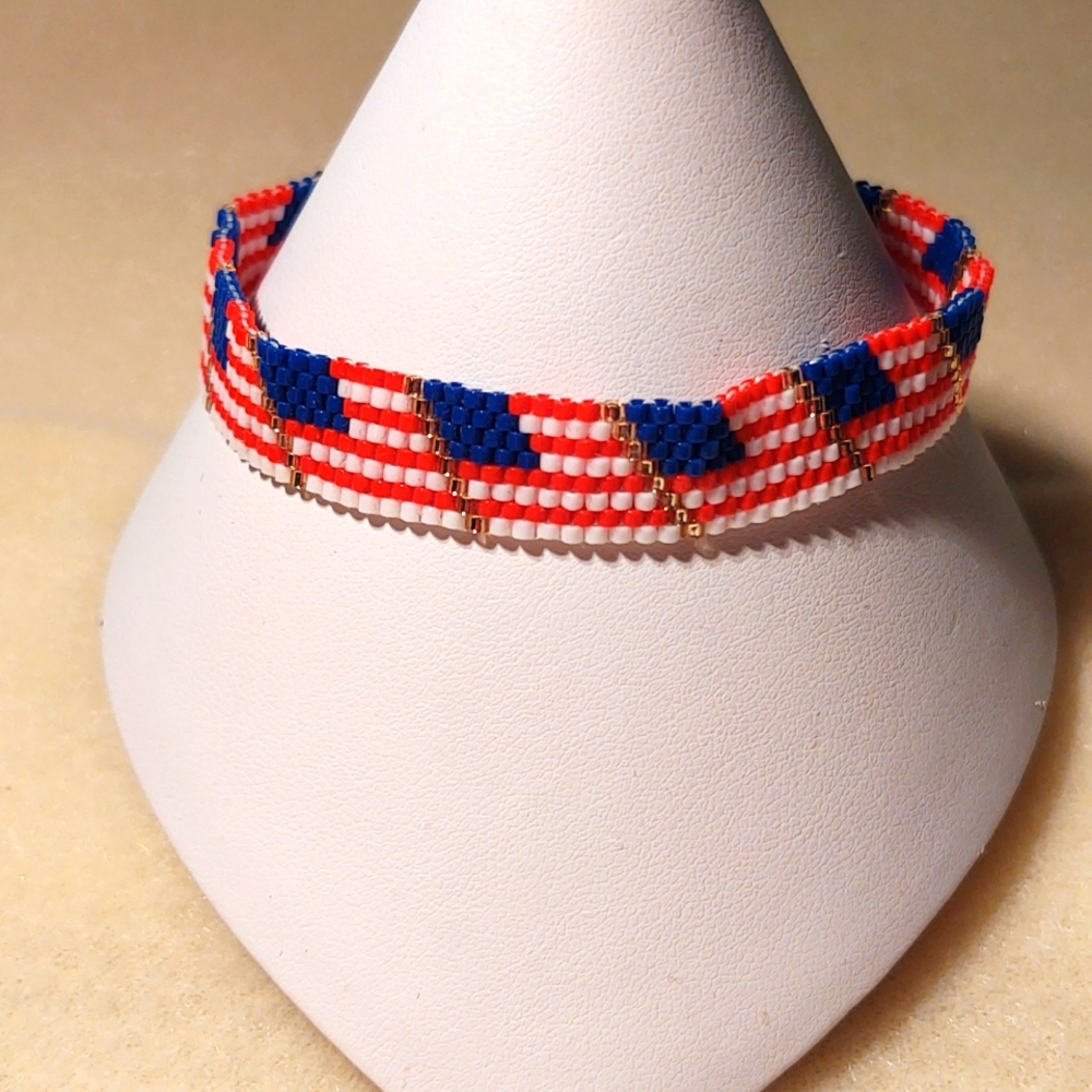 Patriotic Red, White and Blue Bracelet handmade glass beads